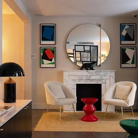 Hotel Moderniste 4*